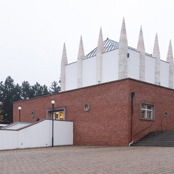 Obrázek /media/b5xjhua0/krematorium2.jpg