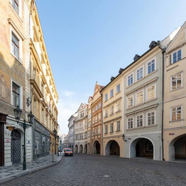 Image /media/bhqpbunw/prague_streets_99.jpg