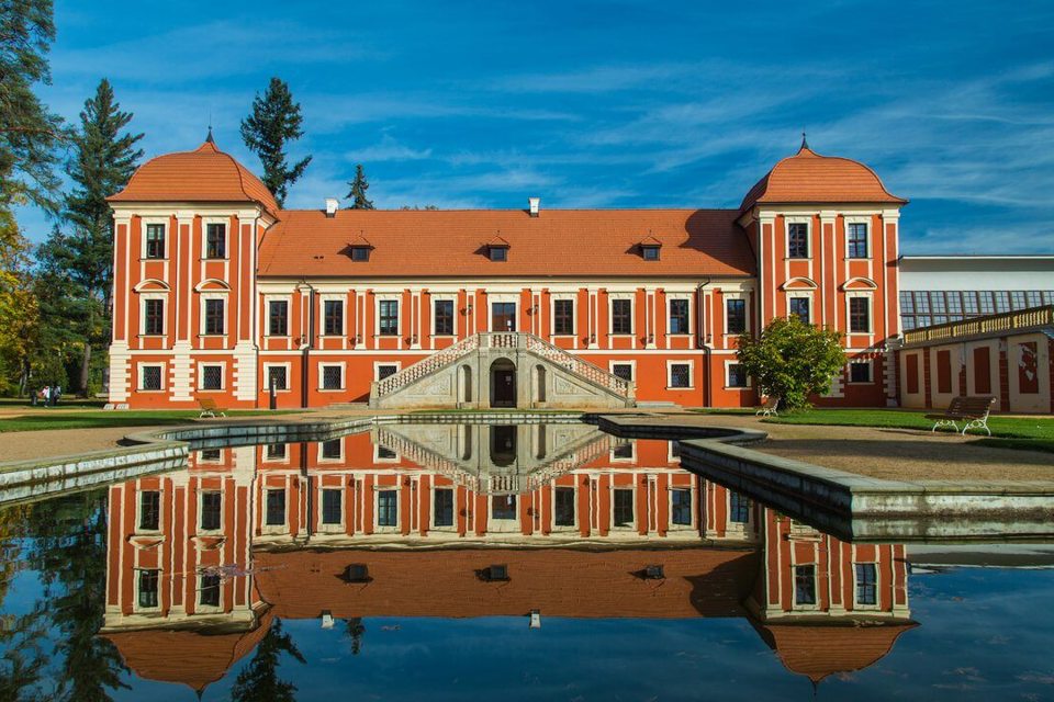 Ilustrační obrázek článku 'Ostrov nad Ohří - vrcholné baroko i monumenty socialistického realismu'