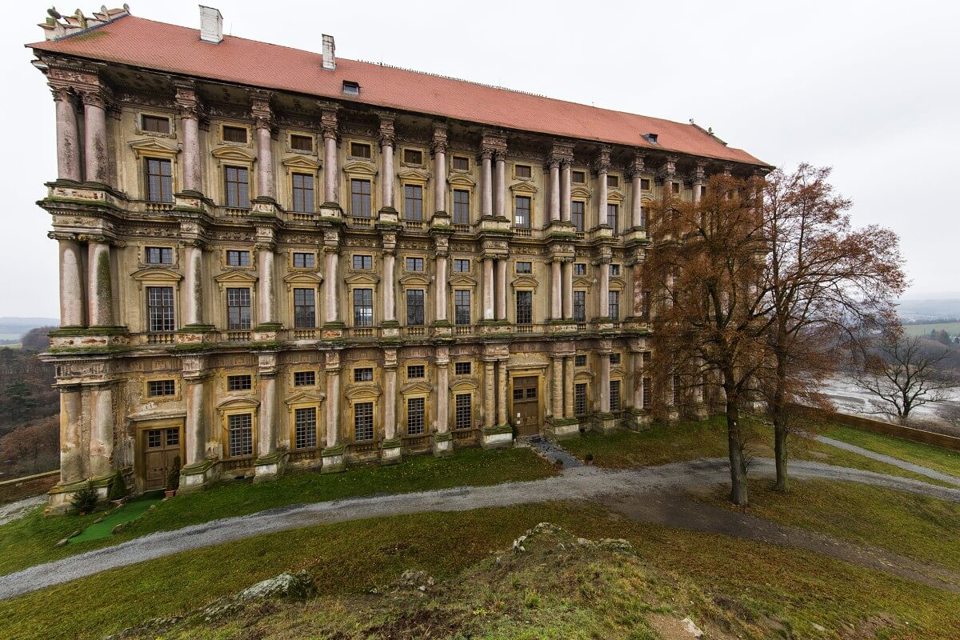 Ilustrační obrázek článku 'Featured location: the gloomily strange Plumlov Castle'