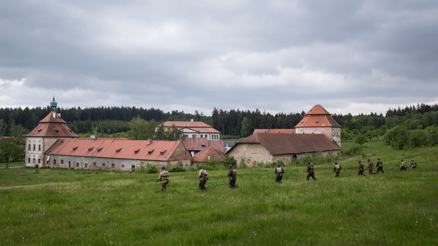 Film thumbnail 'Tannbach - Schicksal eines Dorfes'