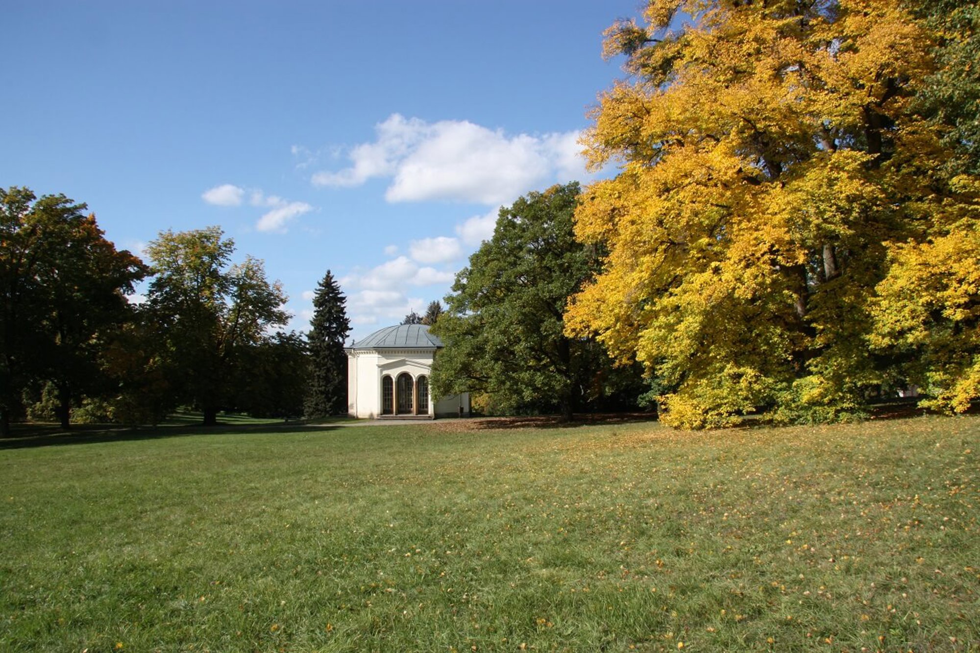 Obrázek park-zamecky_altan-cechy_pod_kosirem_mala.jpg