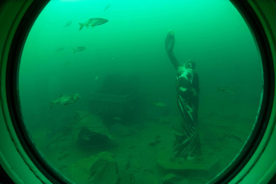 Ilustrační obrázek článku 'Featured Location: Film the underwater world while keeping your feet dry at Lomeček near Pilsen'