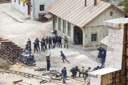 Natáčení filmu Gotthard - švýcarské vojsko potlačuje u Berouna dělnickou stávku / Autor: Matej Slávik