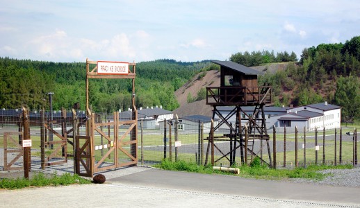 Památník Vojna Lešetice - Vstupní brána, Foto: Hornické muzeum Příbram