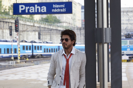 Shah Rukh Khan in Jab Harry met Sally | Photo courtesy of Prague Film Fund, © Red Chillies Entertainment