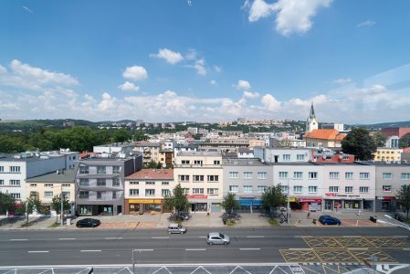 Pohled na centrum města z budovy Vzdělávacího komplexu | Foto: Czech Film Commission